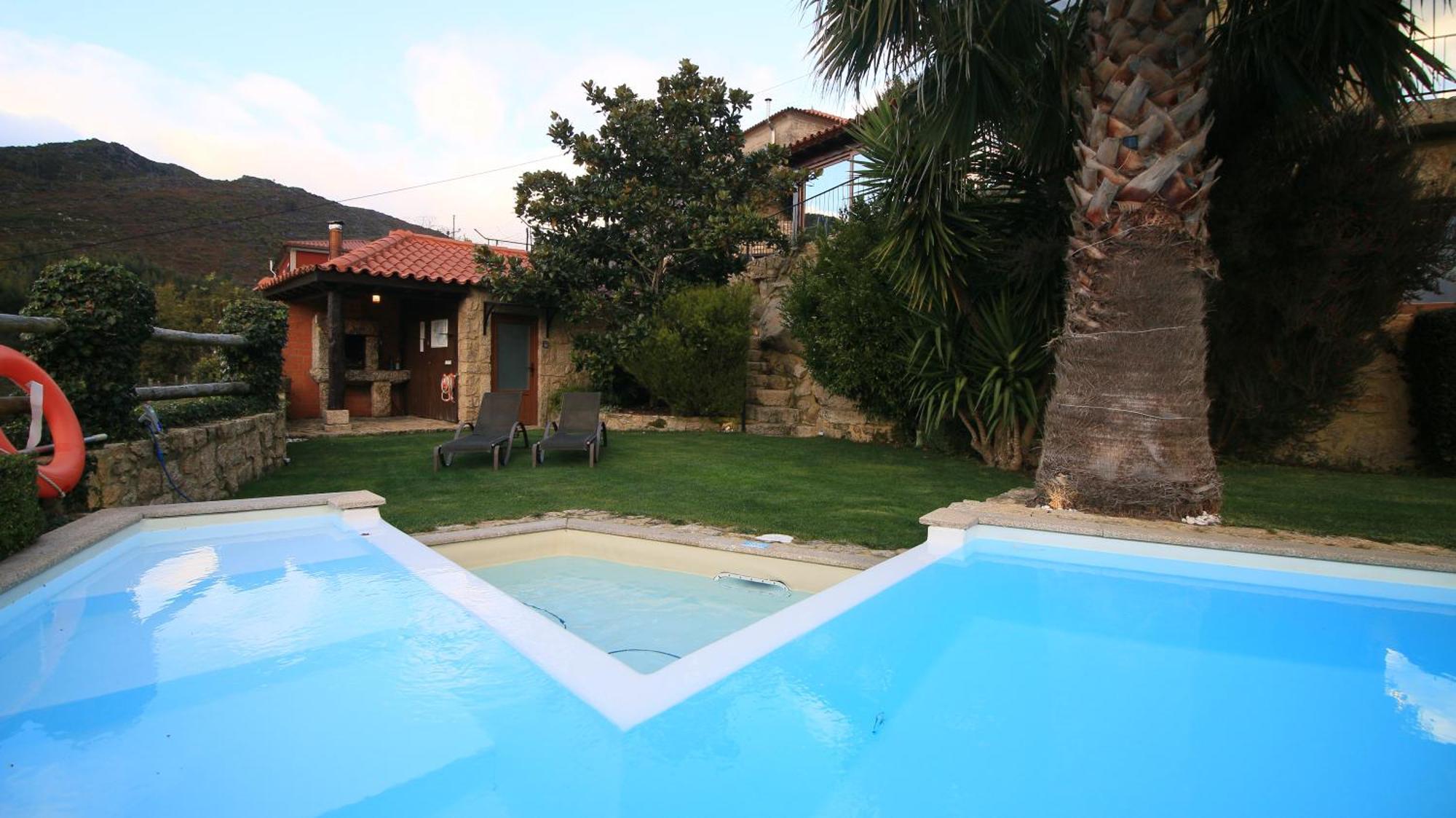 Casa Favo De Mel - Jacuzzi Privado & Lareira - Piscina Hotel อาร์กอสเดวัลเดเวซ ภายนอก รูปภาพ